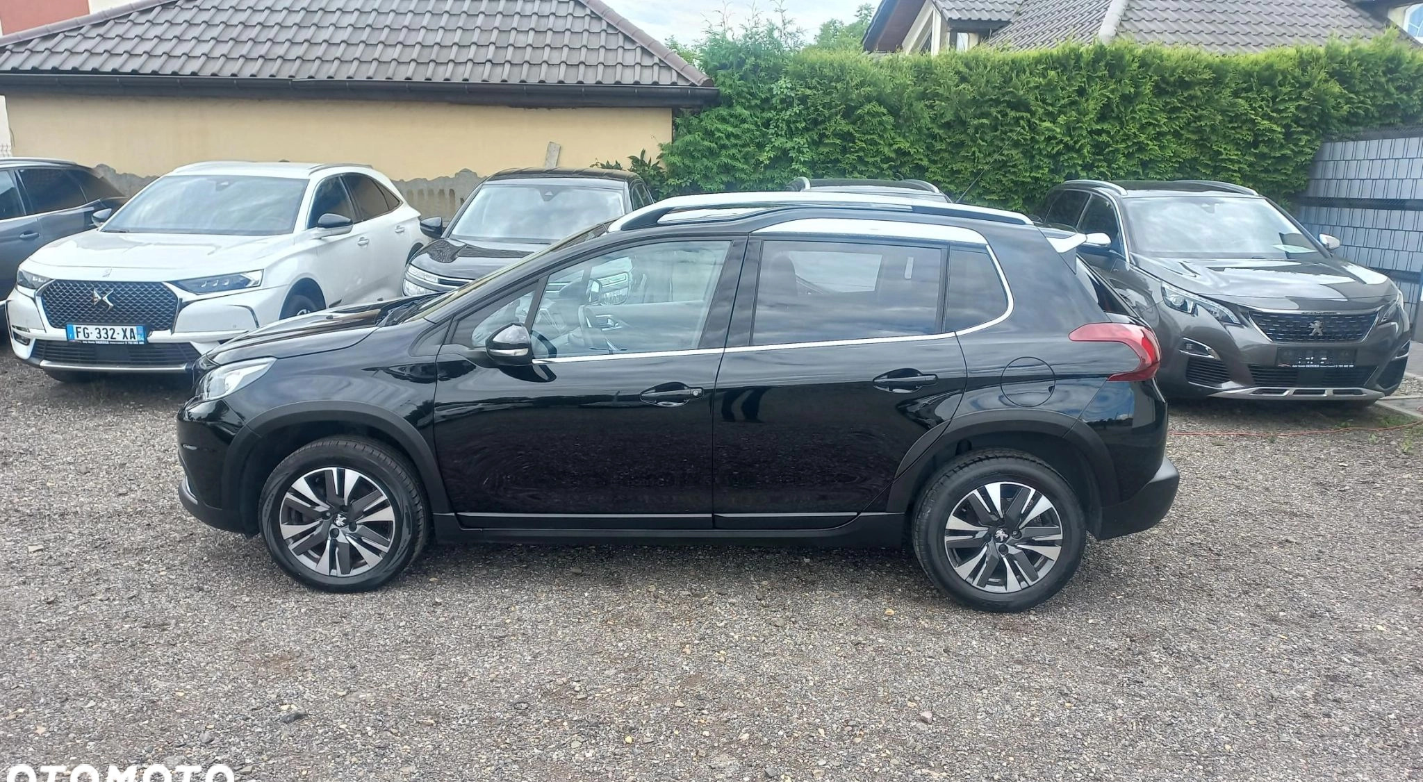 Peugeot 2008 cena 51999 przebieg: 62000, rok produkcji 2018 z Pińczów małe 92